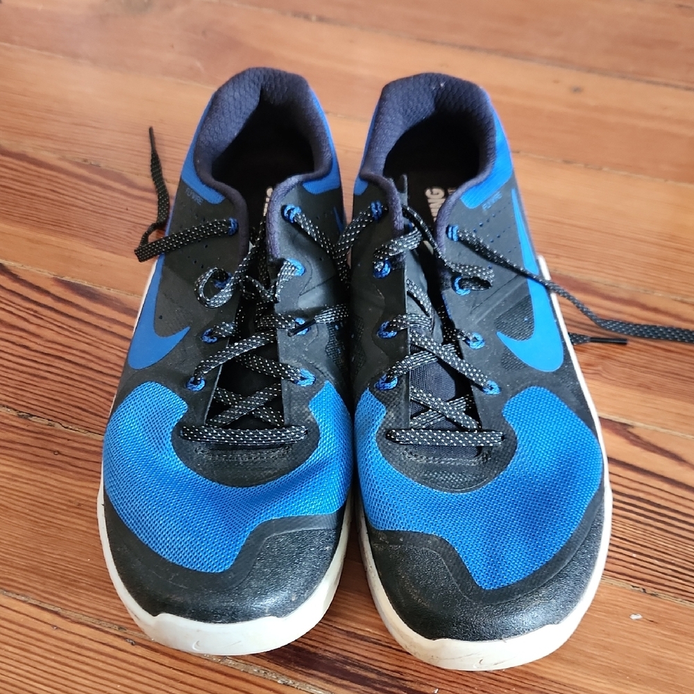 Nike Black and Blue Metcon 2